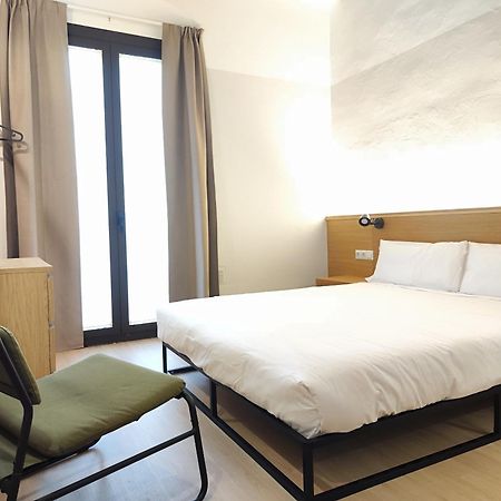 Mazi Placa Gran Mataro Bilik gambar