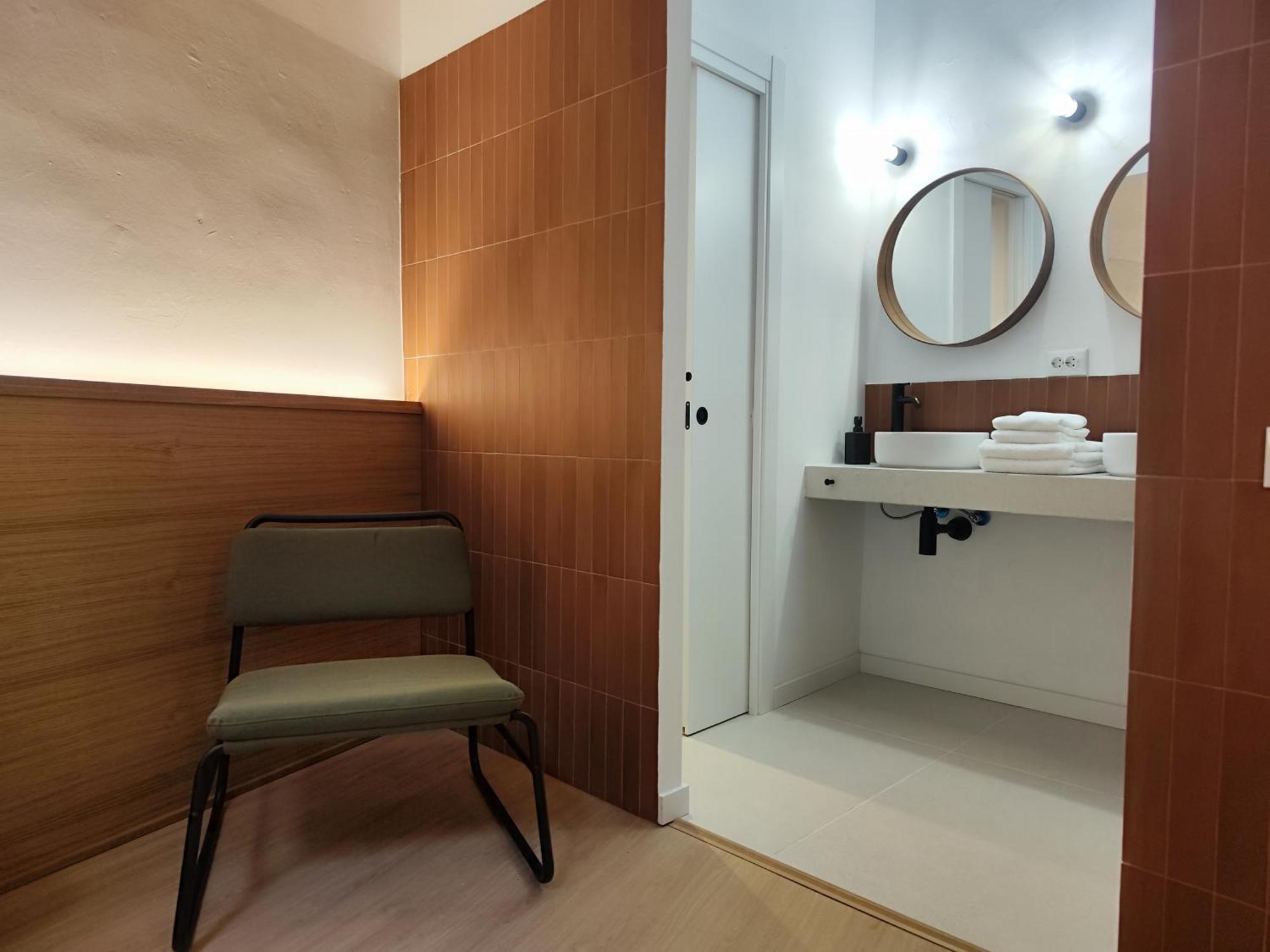 Mazi Placa Gran Mataro Bilik gambar