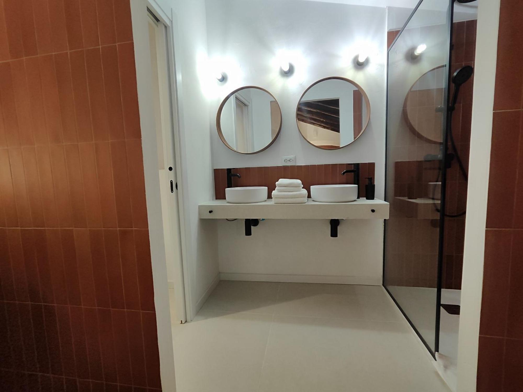 Mazi Placa Gran Mataro Bilik gambar